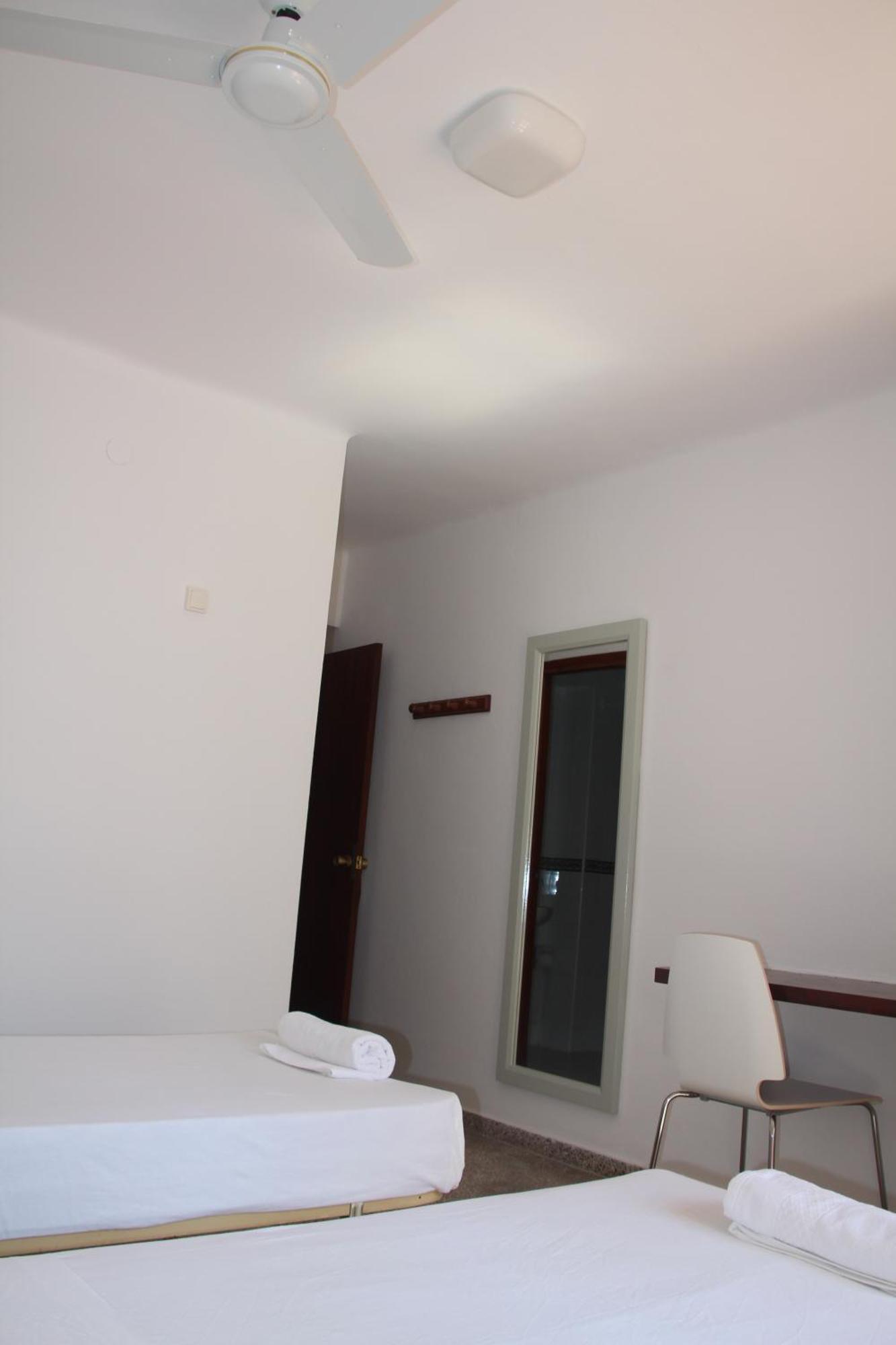 Hostal Las Nieves Ibiza-Stadt Exterior foto