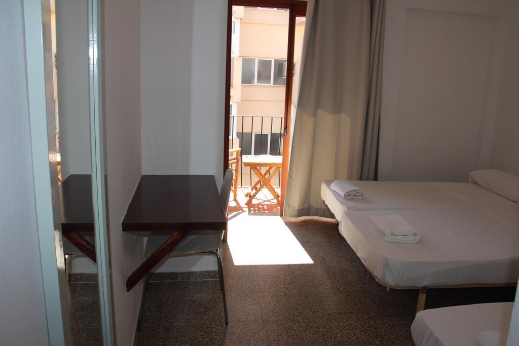 Hostal Las Nieves Ibiza-Stadt Exterior foto